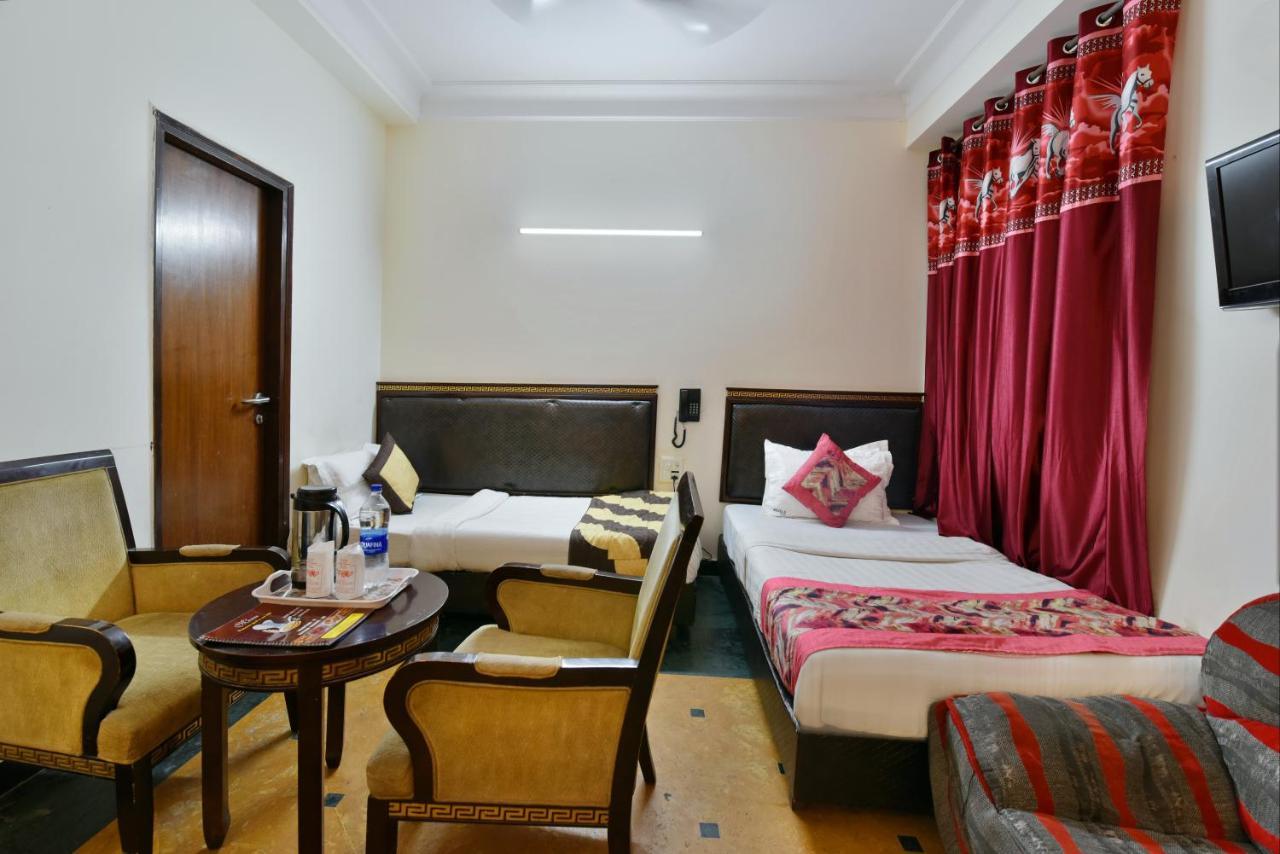 Hotel I Stay & Revels Near New Delhi Railway Station- By Ap Singh Hotels Екстер'єр фото