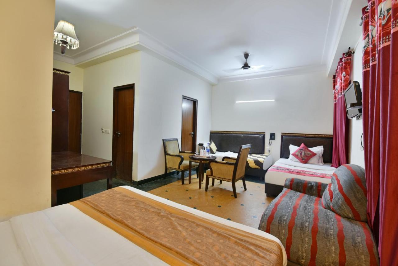 Hotel I Stay & Revels Near New Delhi Railway Station- By Ap Singh Hotels Екстер'єр фото